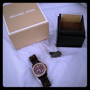 Michael kors tortoise watch authentic MK-5557